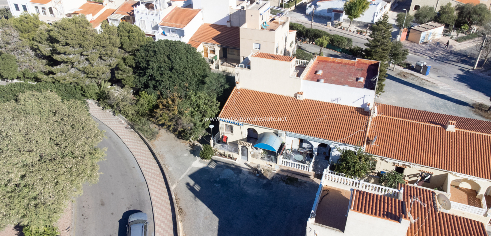 Resale - Reihenhaus - Urb. La Marina