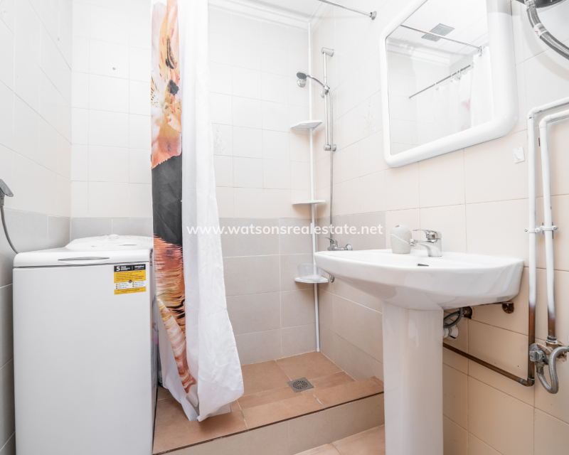 Resale - Reihenhaus - Urb. La Marina