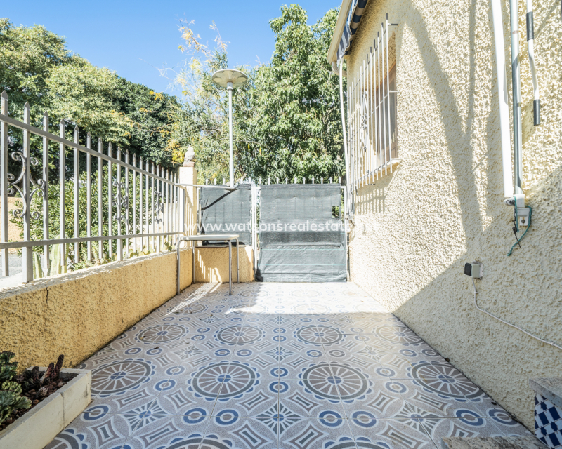 Resale - Reihenhaus - Urb. La Marina