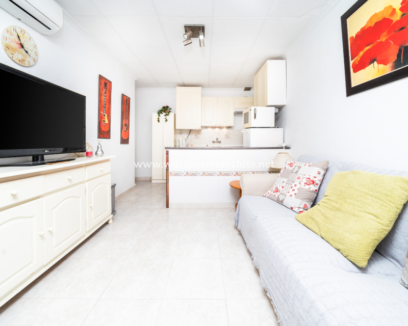 Resale - Reihenhaus - Urb. La Marina