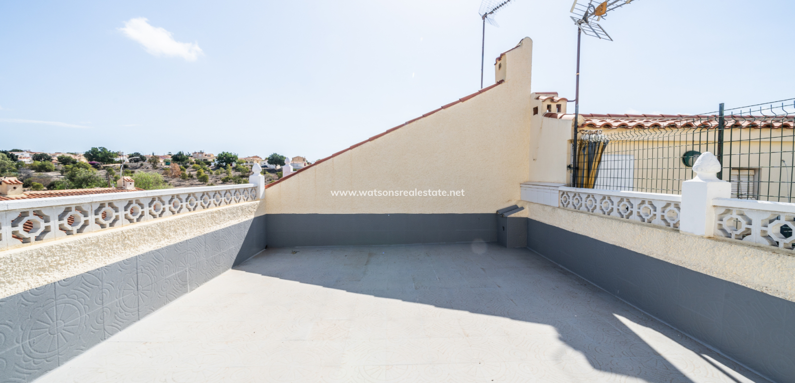 Resale - Reihenhaus - Urb. La Marina