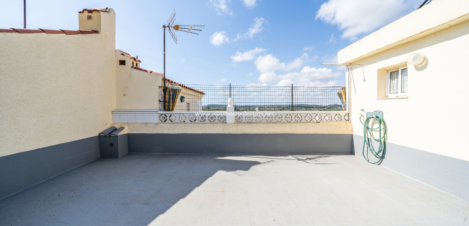 Resale - Reihenhaus - Urb. La Marina