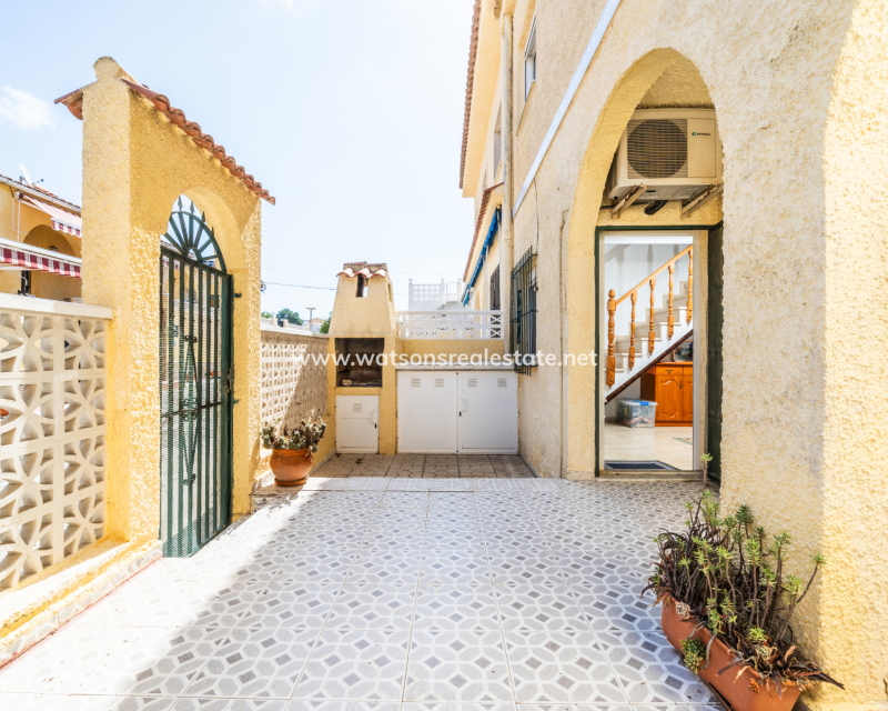 Resale - Reihenhaus - Urb. La Marina