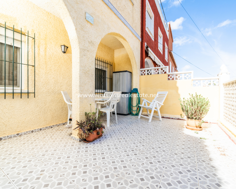 Resale - Reihenhaus - Urb. La Marina