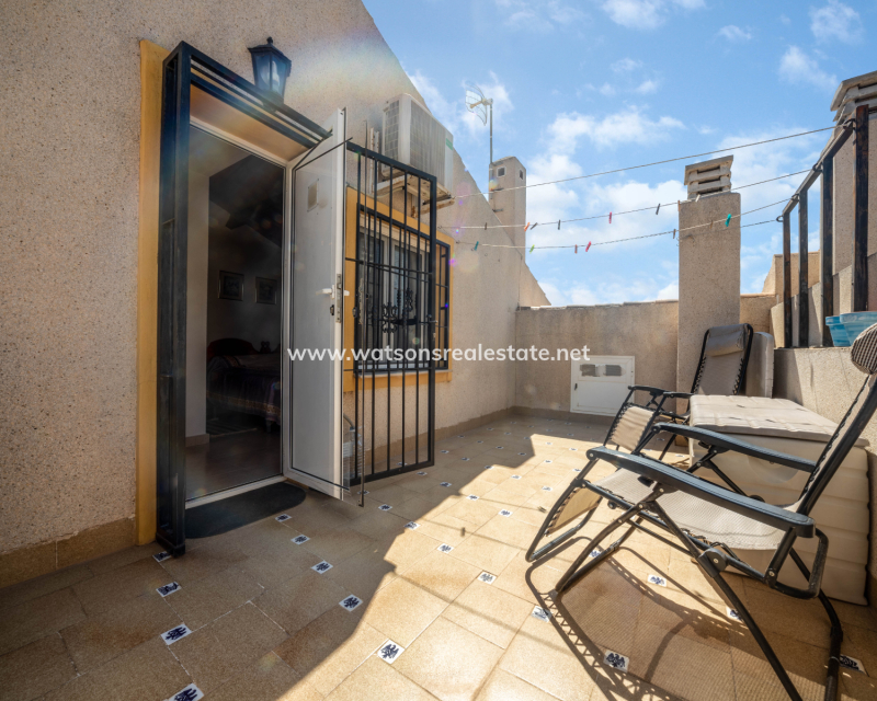 Resale - Reihenhaus - Urb. La Marina