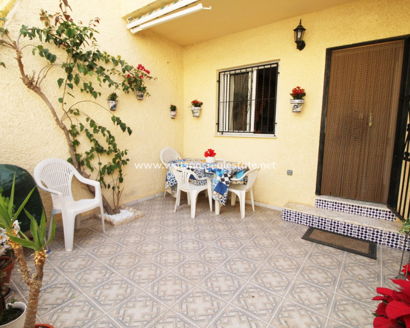 Resale - Reihenhaus - Urb. La Marina