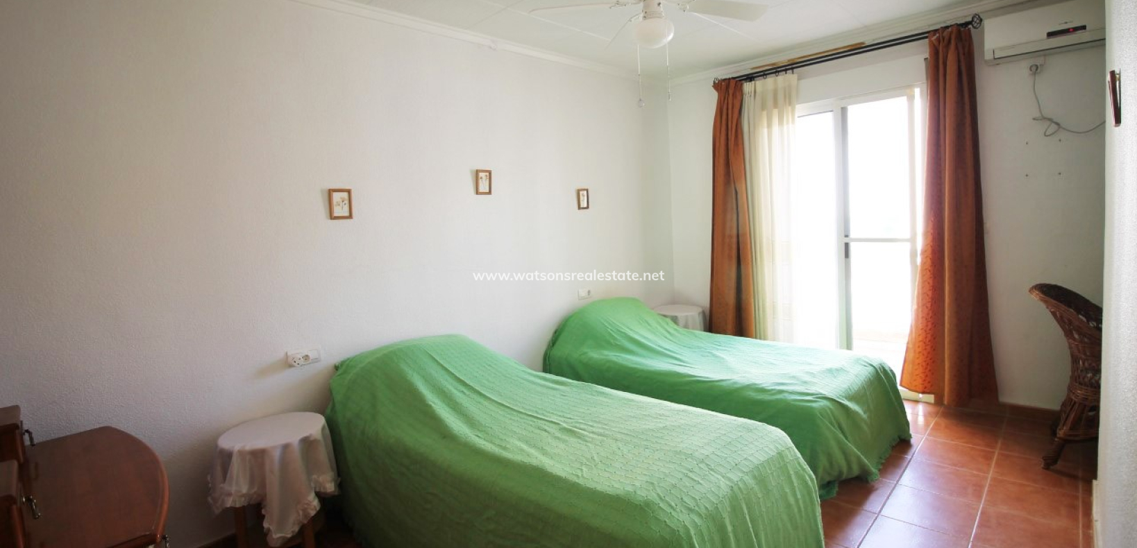 Resale - Reihenhaus - Urb. La Marina