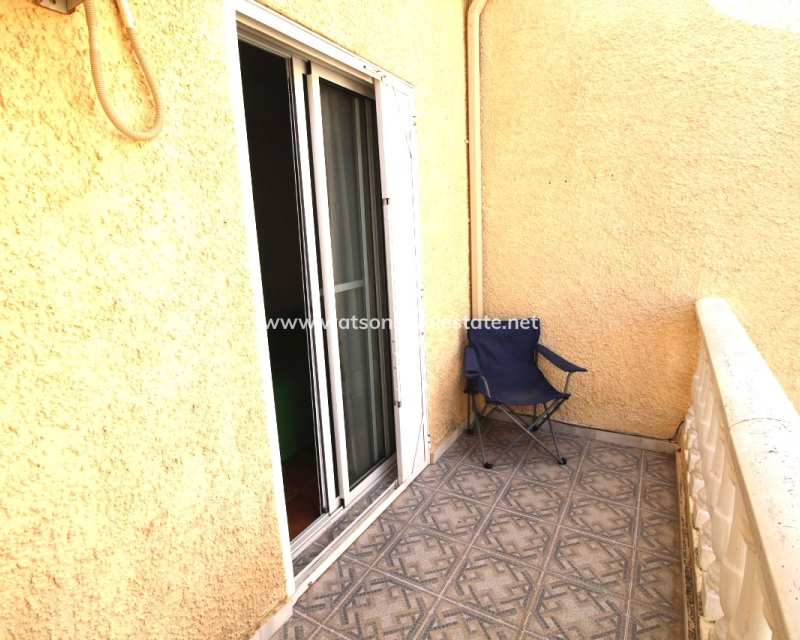 Resale - Reihenhaus - Urb. La Marina