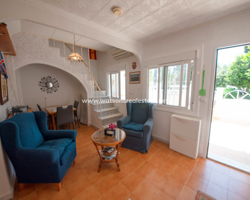 Resale - Reihenhaus - Urb. La Marina