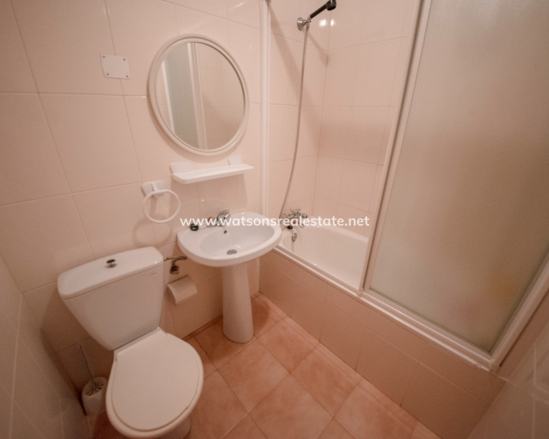 Resale - Reihenhaus - Urb. La Marina