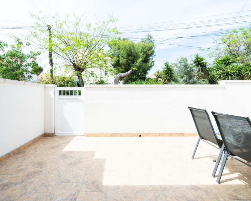 Resale - Reihenhaus - Urb. La Marina