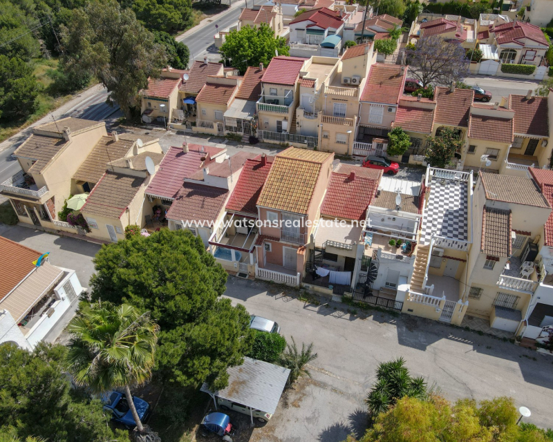 Resale - Reihenhaus - Urb. La Marina