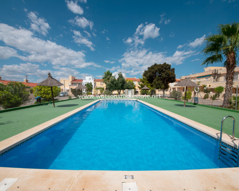 Resale - Reihenhaus - Urb. La Marina