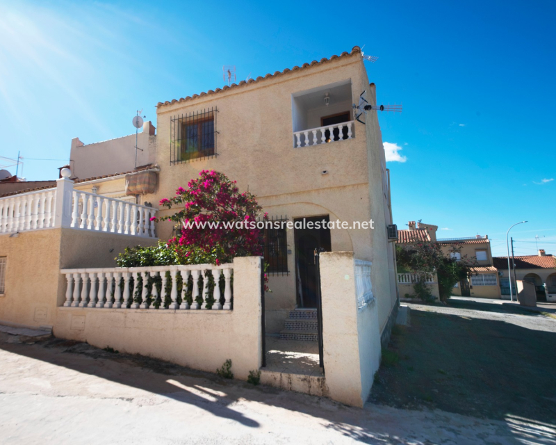 Resale - Reihenhaus - Urb. La Marina