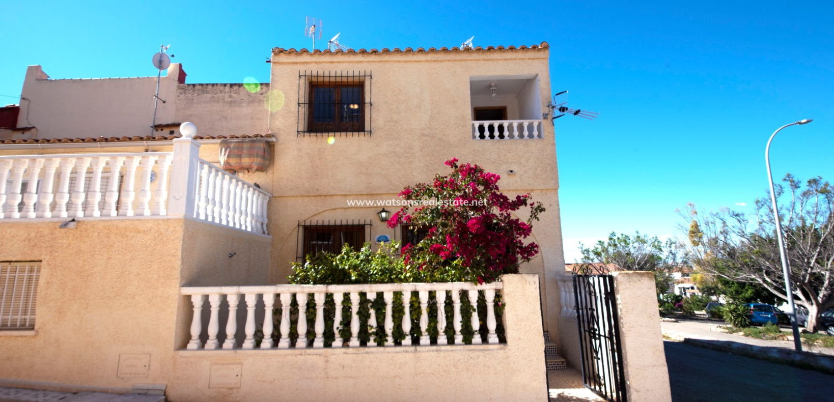 Resale - Reihenhaus - Urb. La Marina