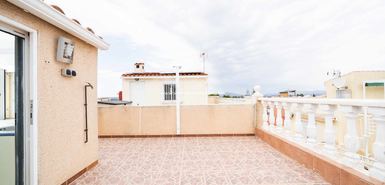 Resale - Reihenhaus - Urb. La Marina