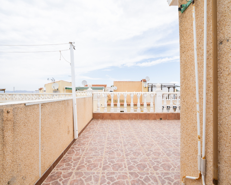 Resale - Reihenhaus - Urb. La Marina