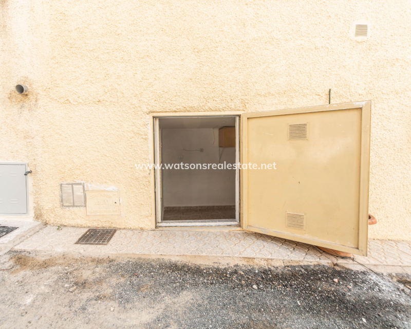 Resale - Reihenhaus - Urb. La Marina