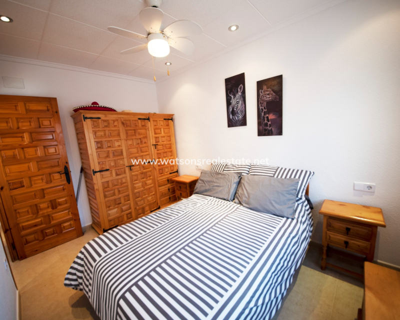 Resale - Reihenhaus - Urb. La Marina