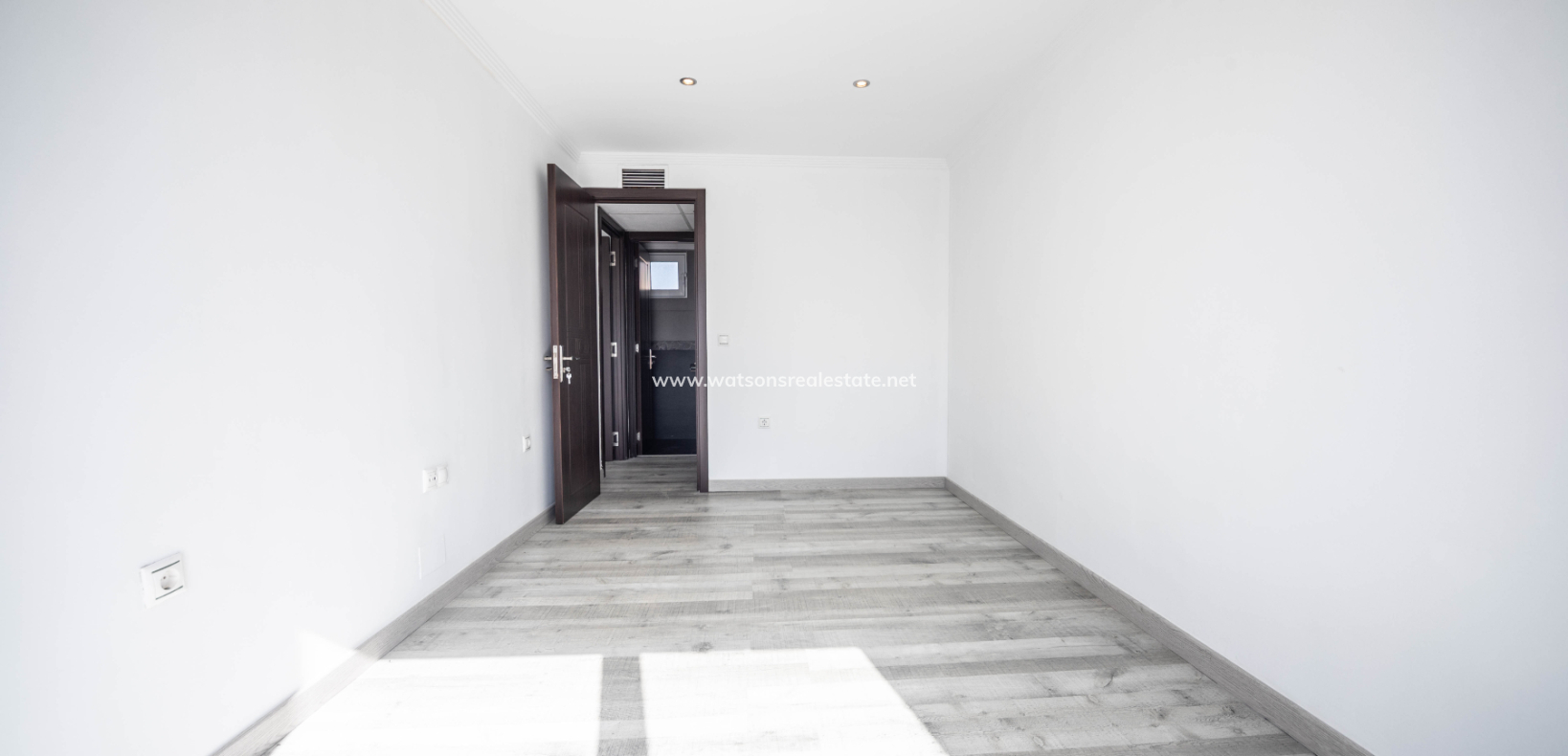 Resale - Reihenhaus - Urb. La Marina