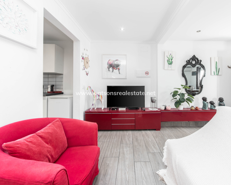 Resale - Reihenhaus - Urb. La Marina