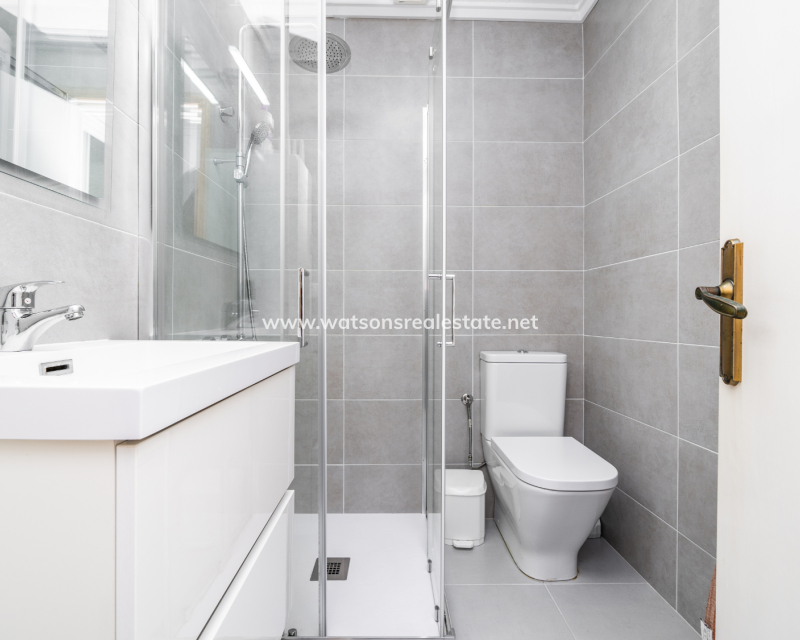 Resale - Reihenhaus - Urb. La Marina