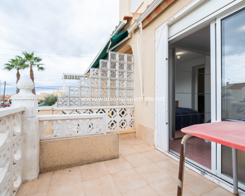 Resale - Reihenhaus - Urb. La Marina