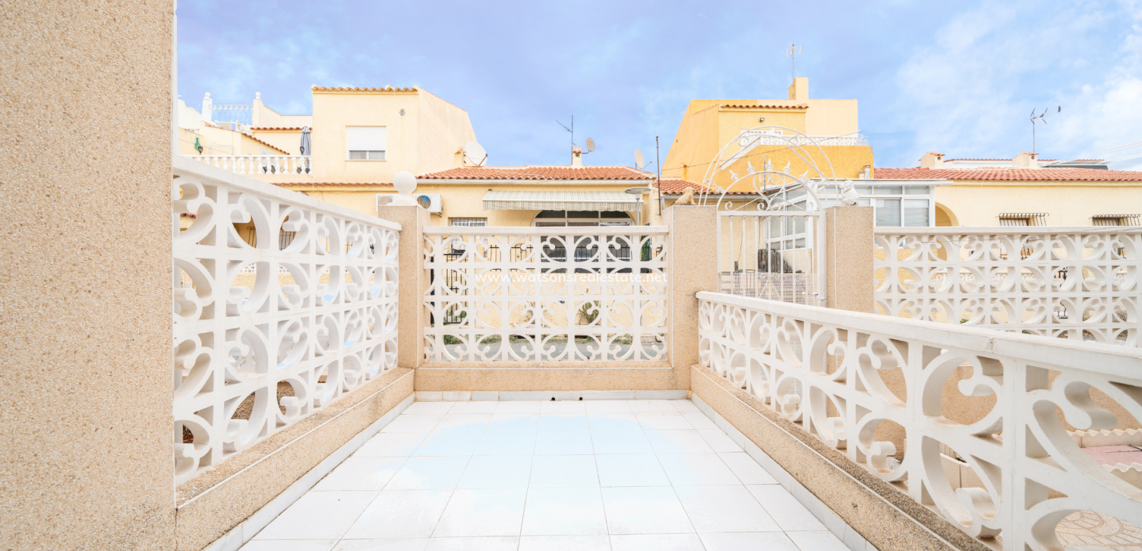 Resale - Reihenhaus - Urb. La Marina