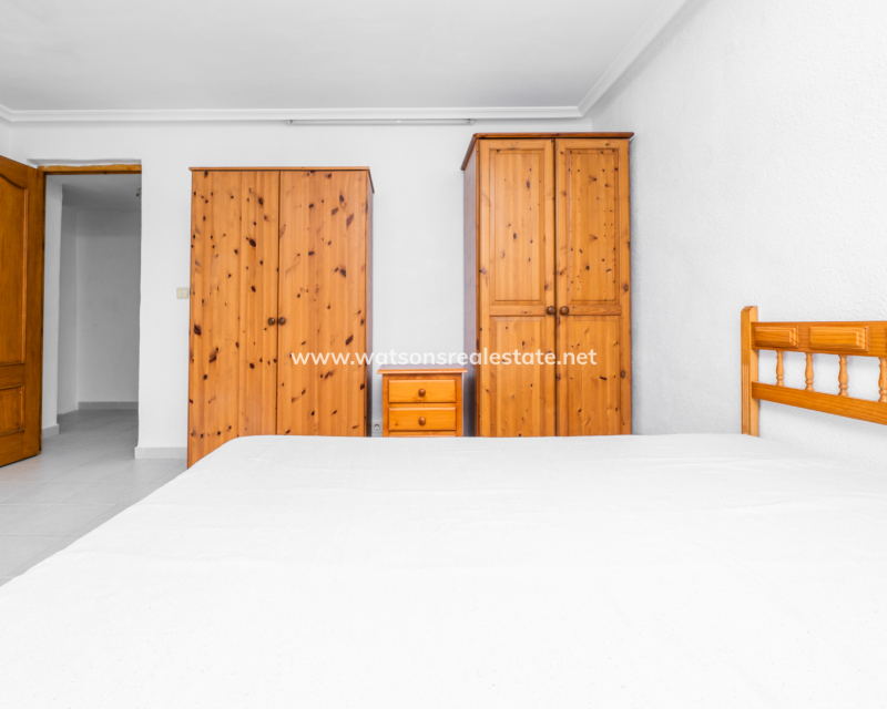 Resale - Reihenhaus - Urb. La Marina