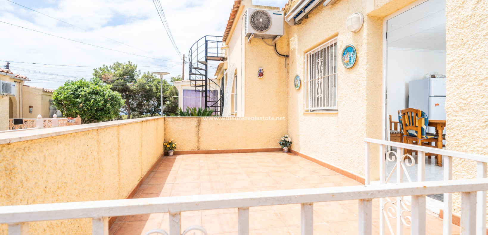 Resale - Reihenhaus - Urb. La Marina