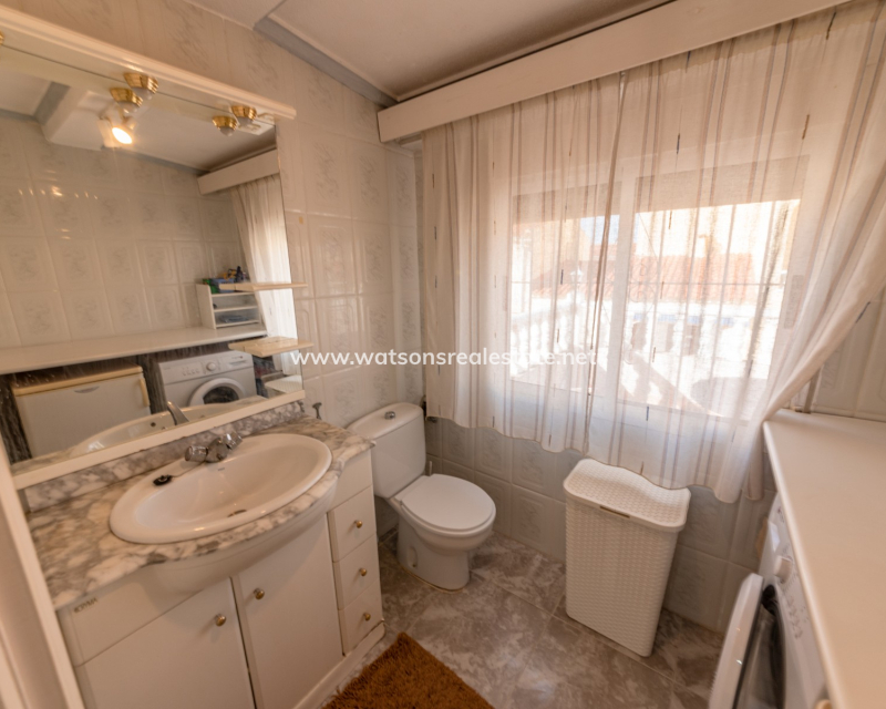 Resale - Reihenhaus - Urb. La Marina