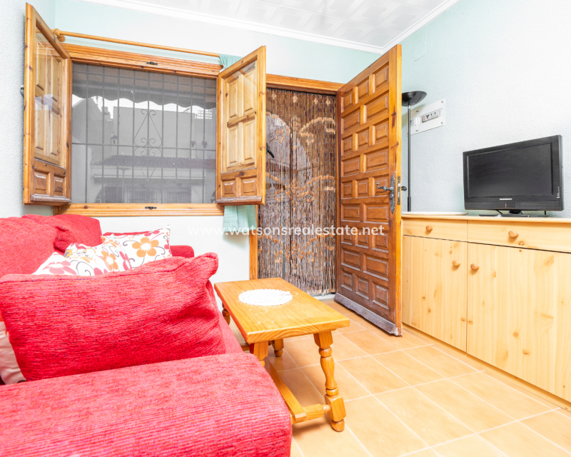 Resale - Reihenhaus - Urb. La Marina