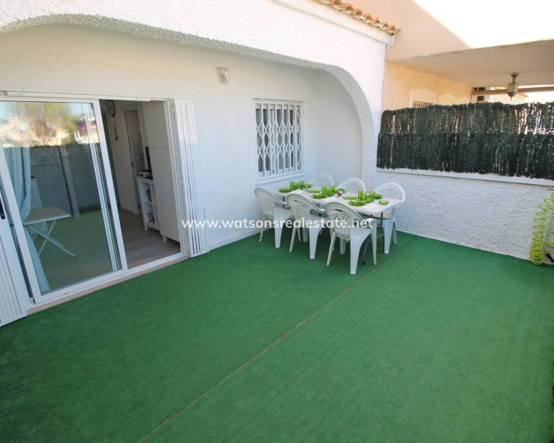 Resale - Reihenhaus - Urb. La Marina