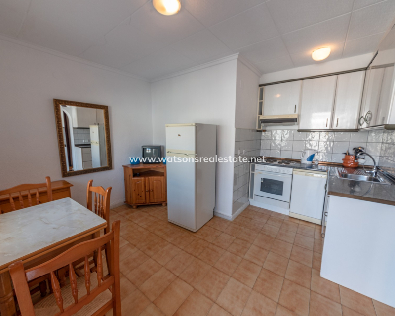 Resale - Reihenhaus - Urb. La Marina