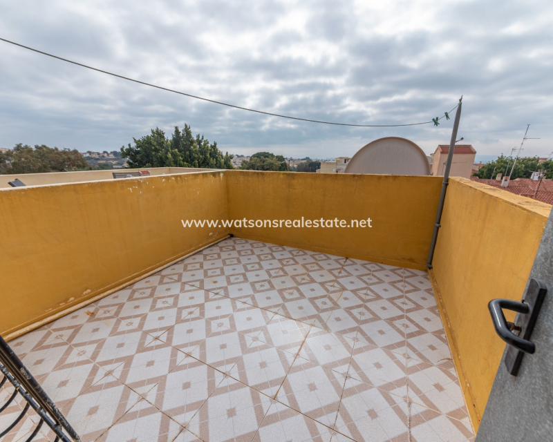 Resale - Reihenhaus - Urb. La Marina