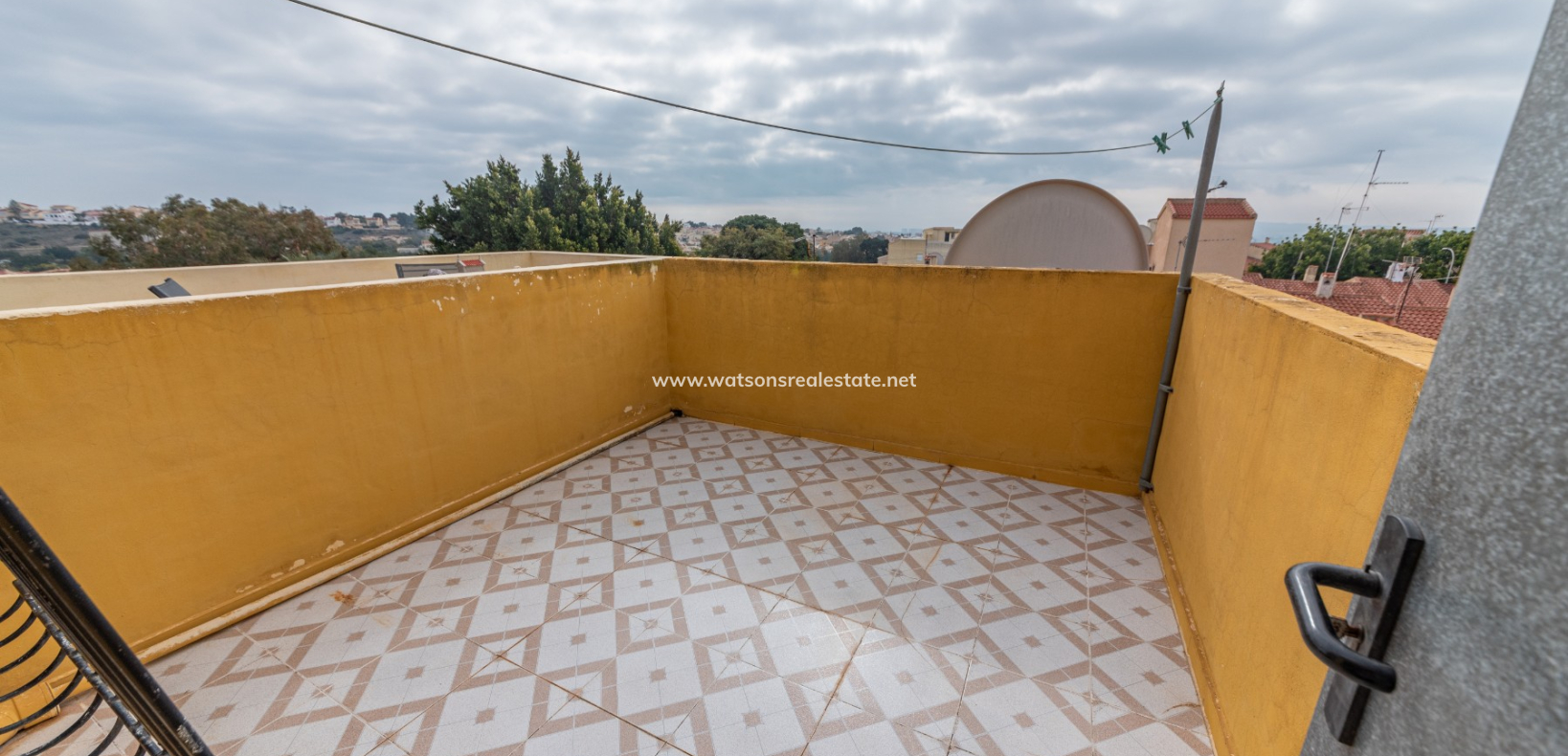 Resale - Reihenhaus - Urb. La Marina