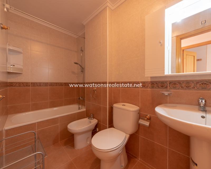 Resale - Reihenhaus - Urb. La Marina