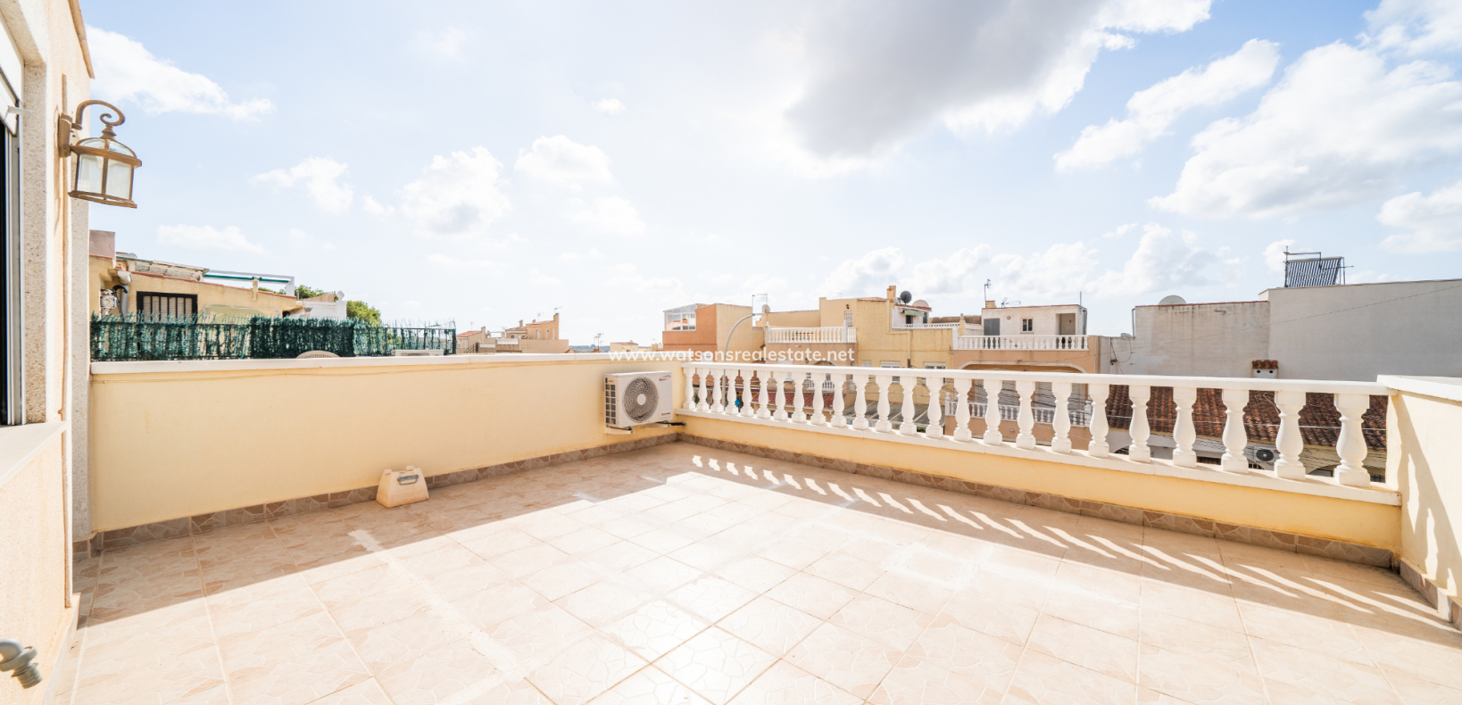 Resale - Reihenhaus - Urb. La Marina