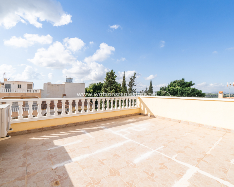 Resale - Reihenhaus - Urb. La Marina