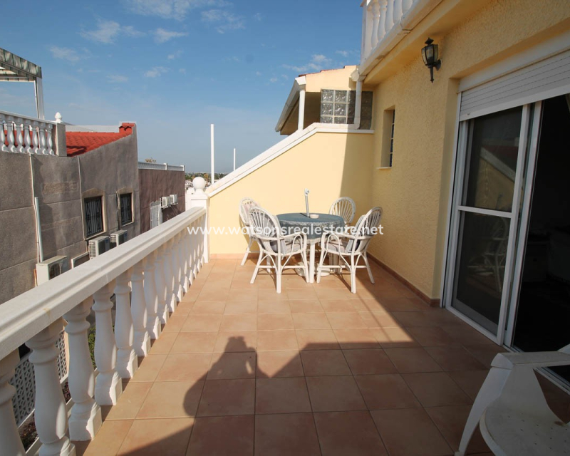 Resale - Reihenhaus - Urb. La Marina