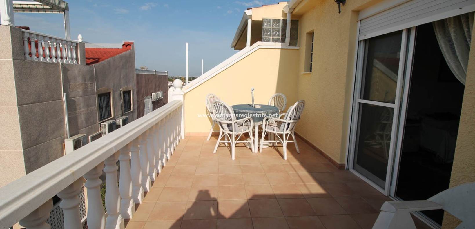 Resale - Reihenhaus - Urb. La Marina