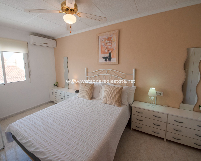 Resale - Reihenhaus - Urb. La Marina