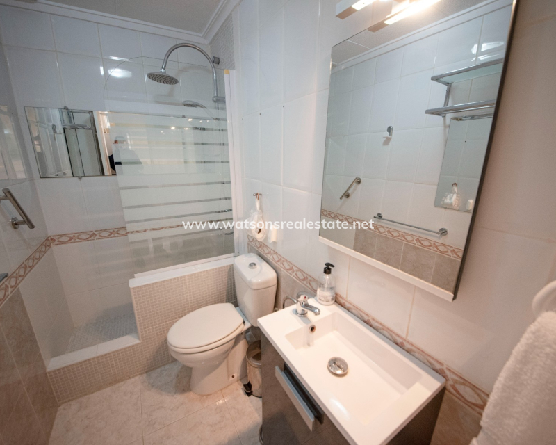 Resale - Reihenhaus - Urb. La Marina