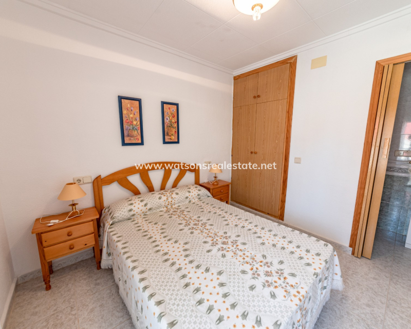 Resale - Reihenhaus - Urb. La Marina