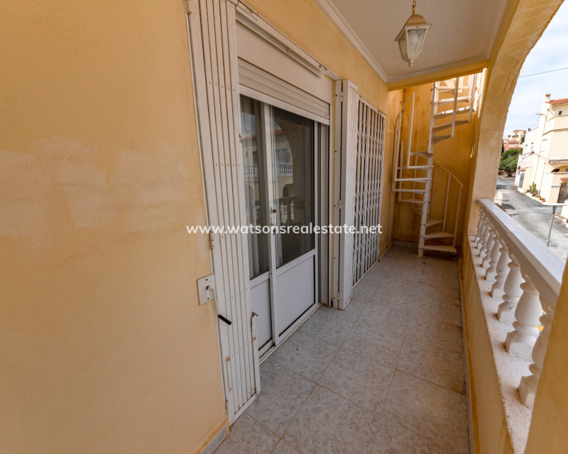 Resale - Reihenhaus - Urb. La Marina