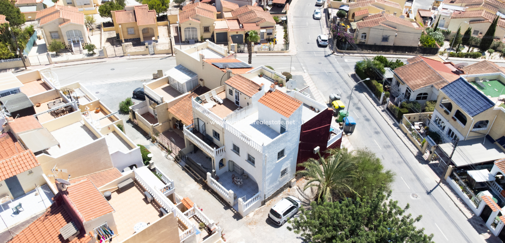 Resale - Reihenhaus - Urb. La Marina