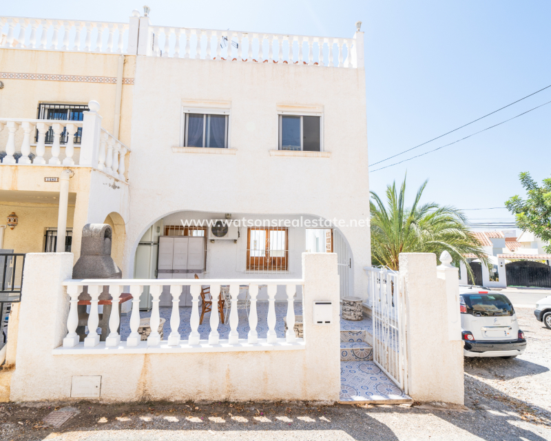 Resale - Reihenhaus - Urb. La Marina