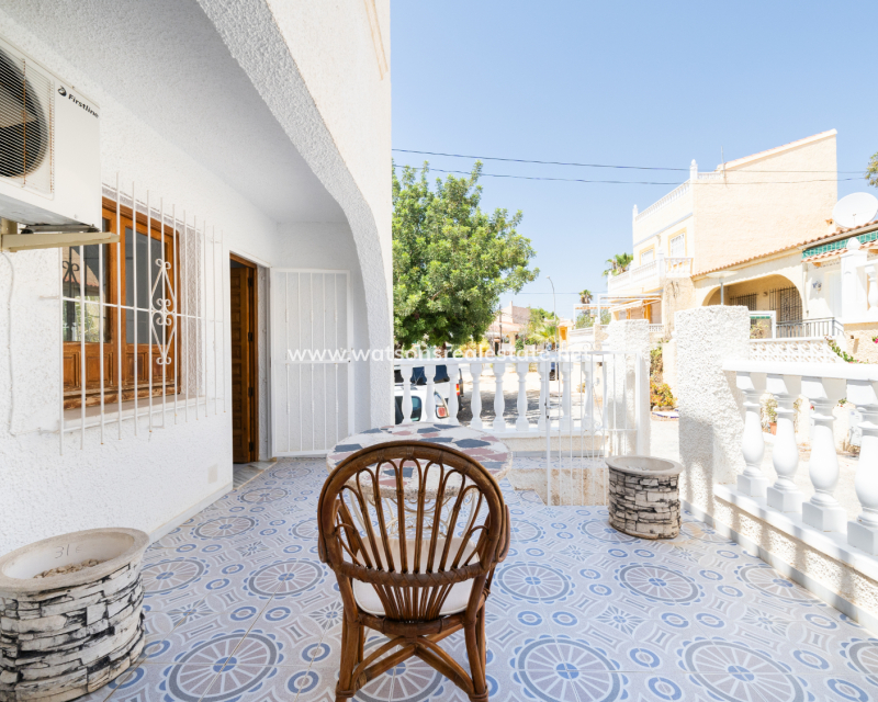 Resale - Reihenhaus - Urb. La Marina