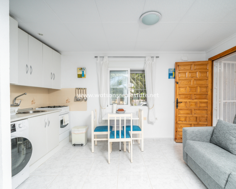 Resale - Reihenhaus - Urb. La Marina