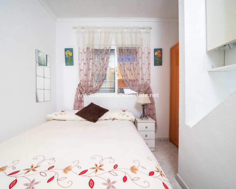 Resale - Reihenhaus - Urb. La Marina